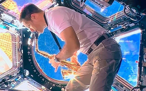 在宇宙演奏薩克斯風的法國太空人 Thomas Pesquet